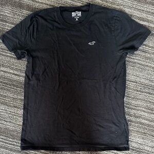Hollister Men's Black Short Sleeve Tee
